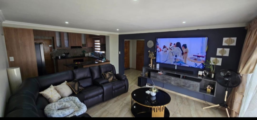 4 Bedroom Property for Sale in Vaalpark Free State